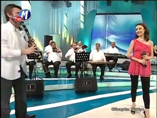 FİDE KÖKSAL Caddelerde Rüzgar