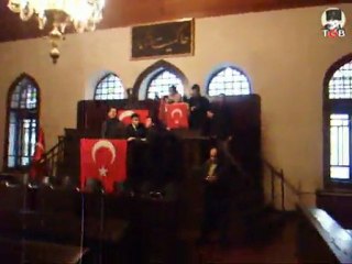 TGB'liler 1.Mecliste Atatürk'ün kürsüsünden Gençliğe Hitabeyi Okudular