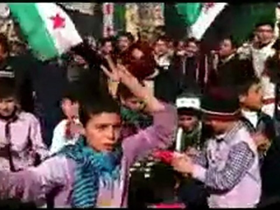 فري برس   طفل الحريه  الاتارب  جمعه النفير العام  ايرانوروسيا تقتل اطفالنا 10 2 2012