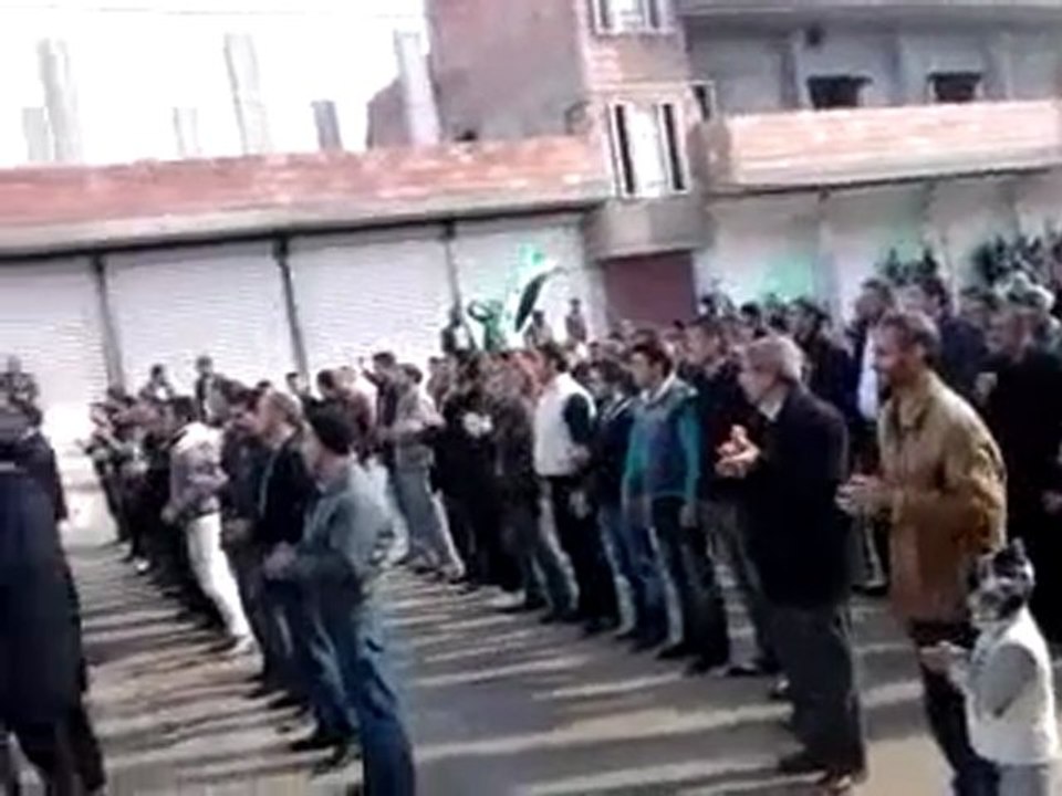 فري برس   مظاهرة سري كانيهراس العين جمعة روسيا تقتل اطفالنا 10 2 2012