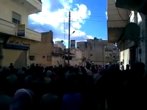 فري برس إدلب كفرتخاريم مظاهرة حاشدة نصرة للمدن المنكوبة 10 2 2012