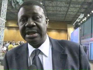 Pape Diouf soutient François Hollande