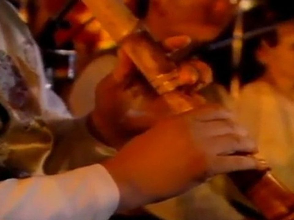 03 - INXS - Never Tear Us Apart (Tōdai-ji Temple, Nara City, Osaka, Japan, 1994)