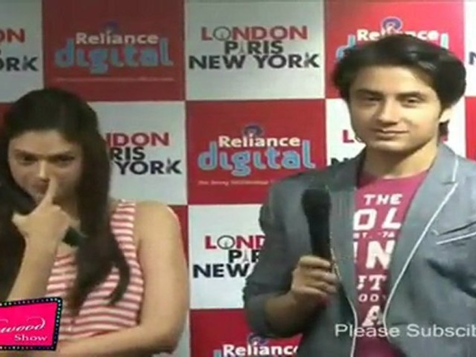 Promotion of the film Landan Pairish New Yark 08.mp4