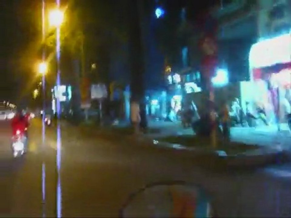 Hai vì sao lạc - Minh Châu