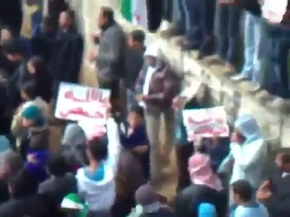 فري برس   درعا عتمان مظاهرة لدعم المد ن السورية المنكوبة الاحد 12 2 2012