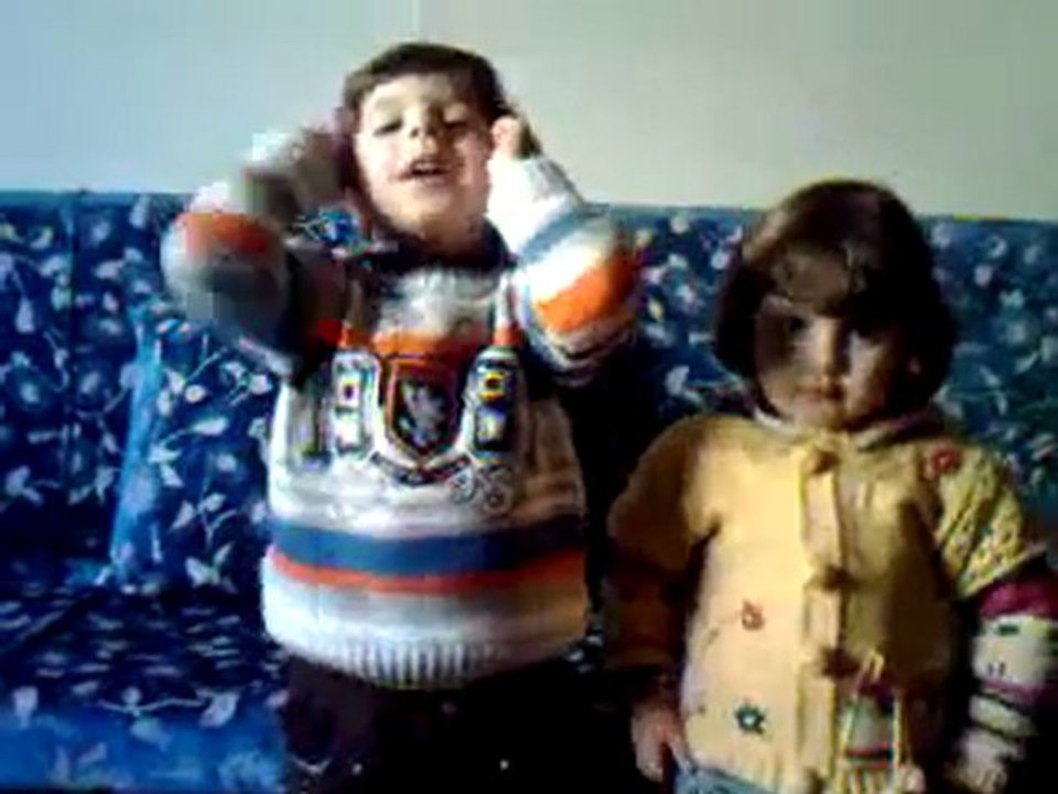 فري برس   حمص باب السباع اطفال الحرية تتكلم مافي قلبها