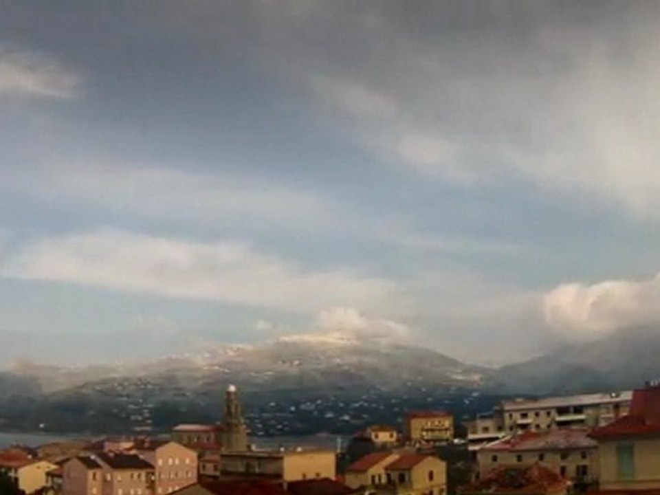 Propriano en Corse dans le valinco sous la Neige Chronophotographie Fevrier2012 TimeLapse Time Lapse
