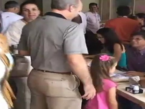 Henrique Capriles se enfrentará a Hugo Chávez en las presidenciales venezolanas