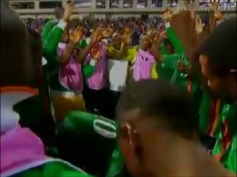 Les éléphants tombent malgré leurs armes; Alassane Ouattara fond en larmes