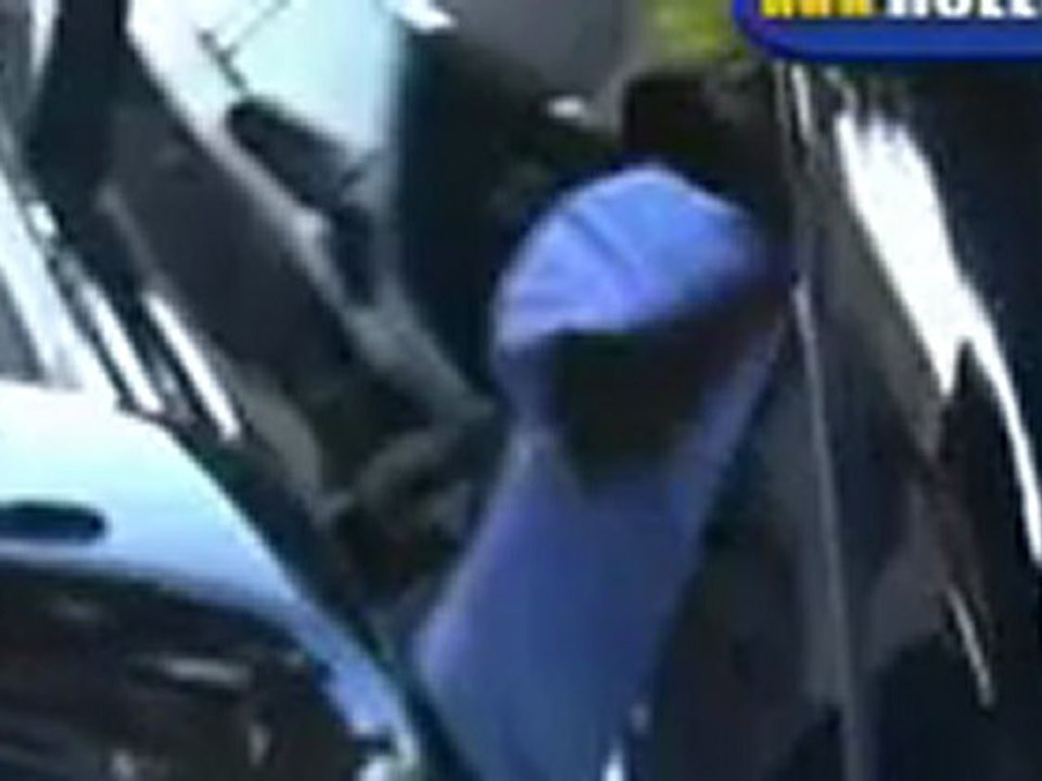 Lindsay Lohan Leaving Chris McMillan Salon.