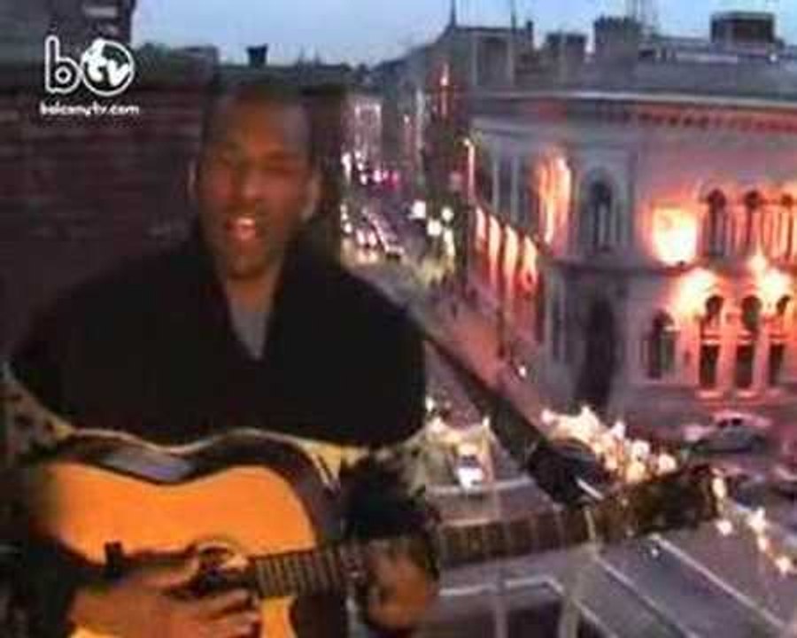 XAVIER CARDRICHE (BalconyTV)