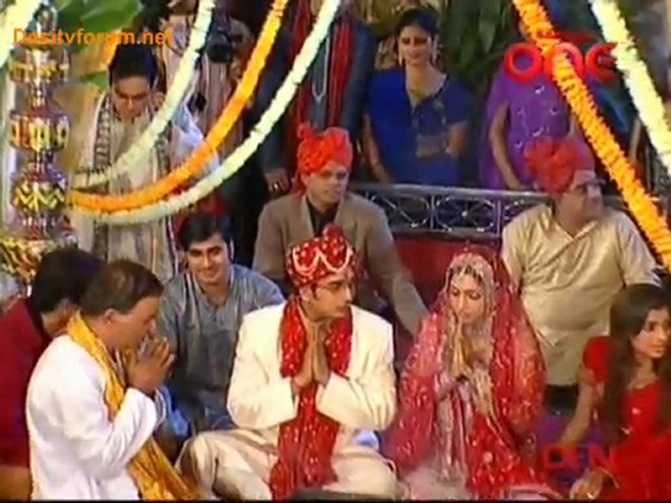 Woh Rehne Wali Mehlon Ki - 13th February 2012 - pt2