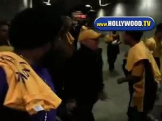 Ice Cube Leaves The Lakers Game