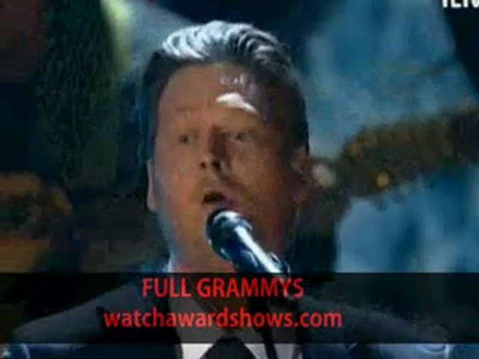 Blake Shelton Glen Campbell tribute Grammy Awards 2012 performance_(new)449376050