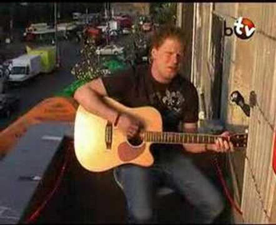 JOHNNY RUBY (BalconyTV)