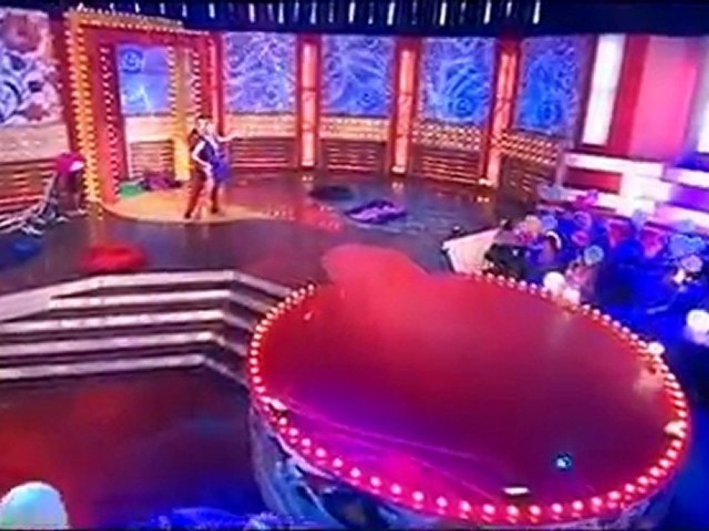 ⁣Шоу Трансформация костюмов,Клуб Юмора ТВЦ 2012г    . www.efimova-bukh.