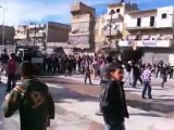 فري برس   حلب   حي الفردوس     اطلاق رصاص على المتظاهرين العزل 10 2 2012