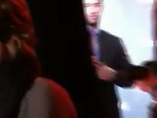 Lisa Rinna signs autographs outside of Minotti