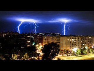 Letu Stuke- U ovom svijetu