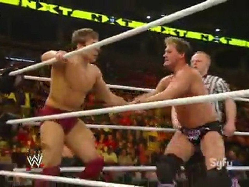 Daniel Bryan VS Chris Jericho - WWE NXT Season 1 Episode 1 (February 2010)