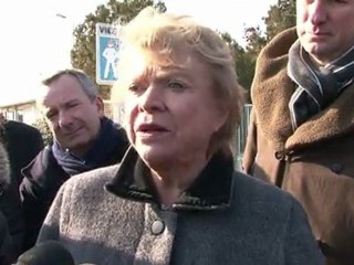 Eva Joly à Marseille contre la prospection d'hydrocarbures