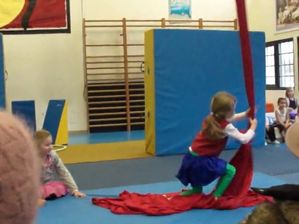 Cirque Noel 2011 1
