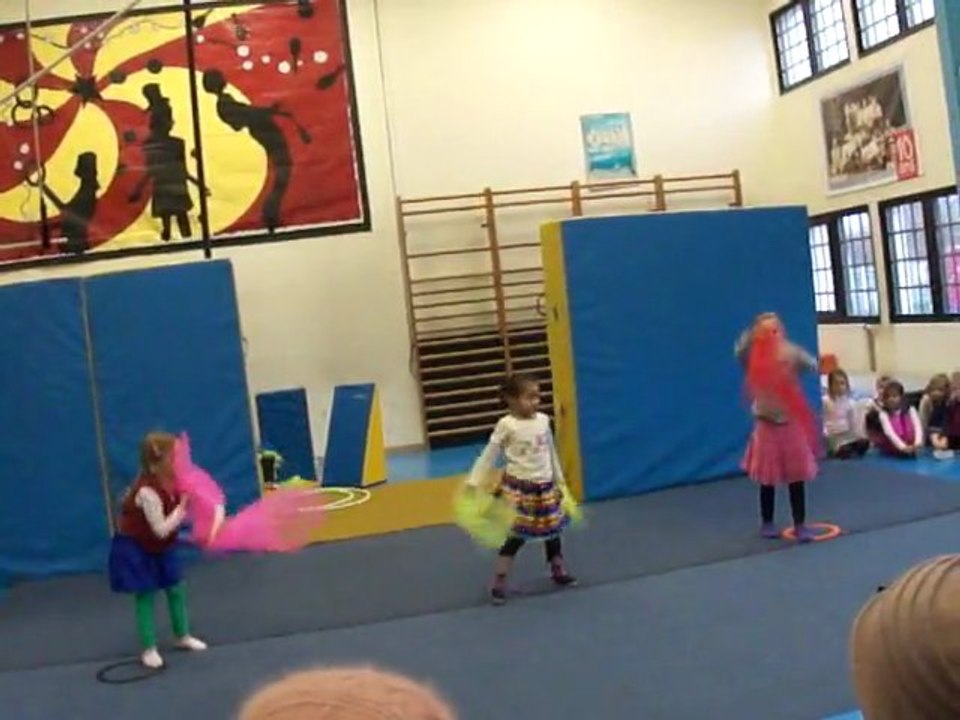 Cirque Noel 2011 2