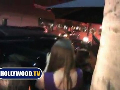 The Shield Star Michael Chiklis is Bombarded By Autographers