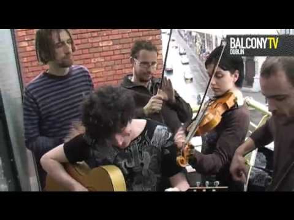 NEON FLEA CIRCUS (BalconyTV)