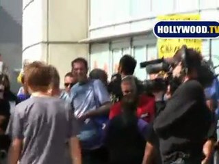 Will i Am,Ice Cube And Other Celebrities Go The Lakers Game
