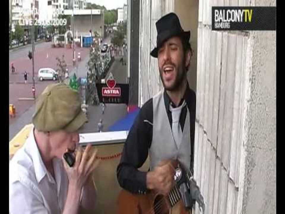 CHARLIE WINSTON - LIKE A HOBO (BalconyTV)