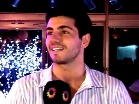 Los Unicos eligen dones - YouTube