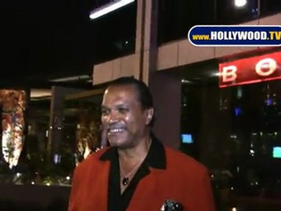 Billy Dee Williams  Talks To Cameras At Boa.