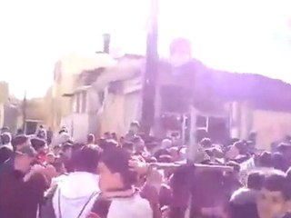 فري برس   مظاهرة برزة عروس دمشق طلابية رائعة 13 2 2012