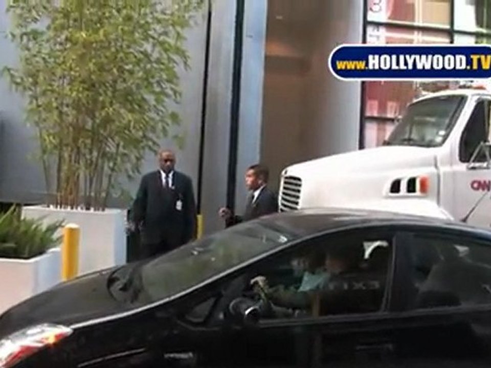 Larry King Leaves CNN Building.