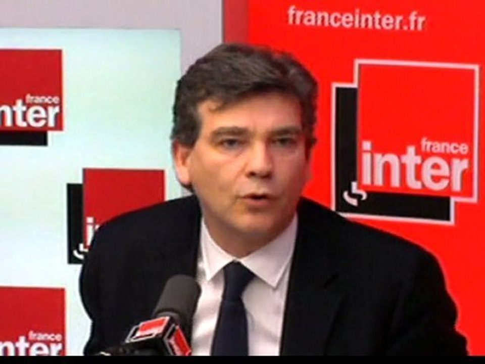 Les débats de la matinale A. Montebourg - X. Bertrand