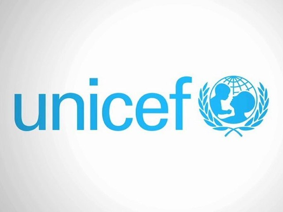 Chaque enfant a le Droit de Jouer (UNICEF)