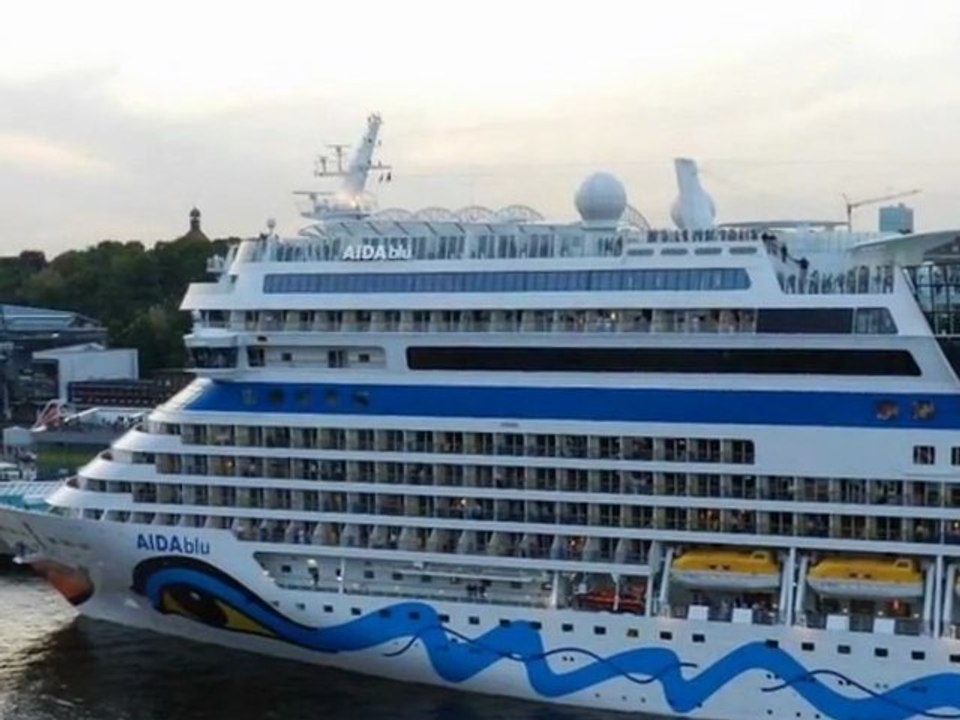 AIDAblu Hamburg Hafen Hafengeburtstag am 06.05