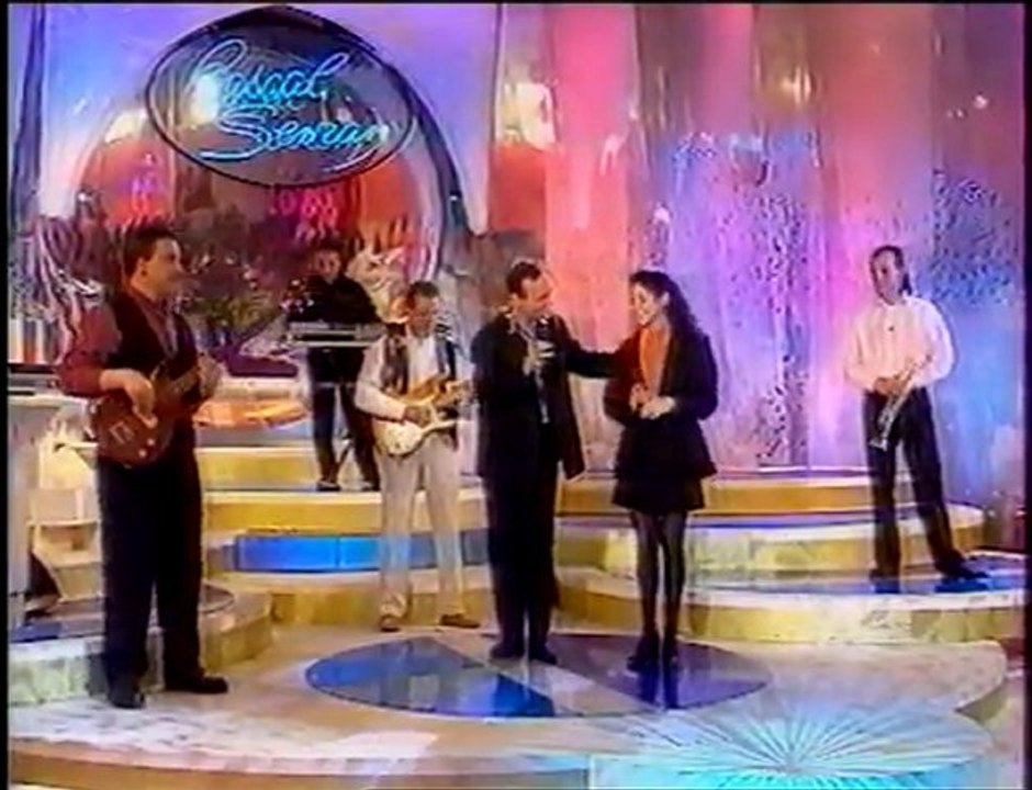 Jean Michel Grandjean chante "Fulgence Bienvenüe" sur le plateau de la chance aux chansons