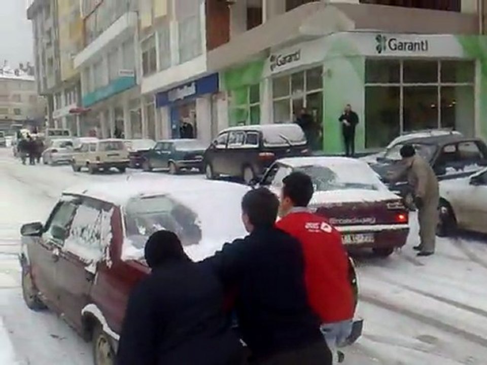 Tosya da kar Şehiriçi ulaşımı engelledi