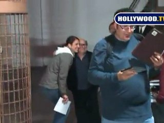 EXCLUSIVE: Danny DeVito And Rhea Perlman Sign Autographs for Fans.