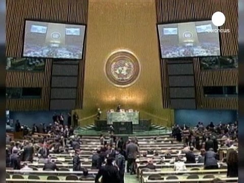 La artillería siria machaca los barrios rebeldes de Homs