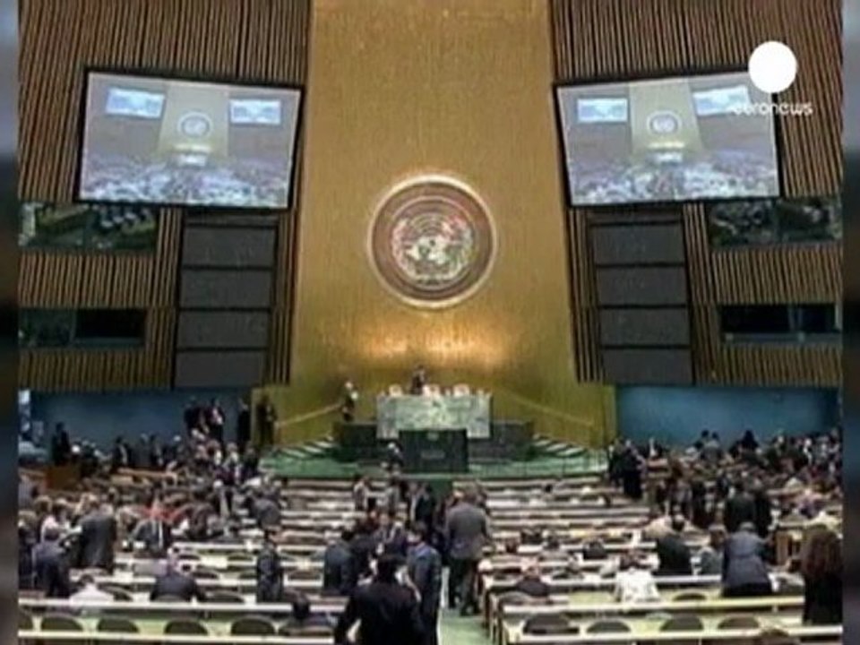 Homs di nuovo bombardata dalle forze di Assad