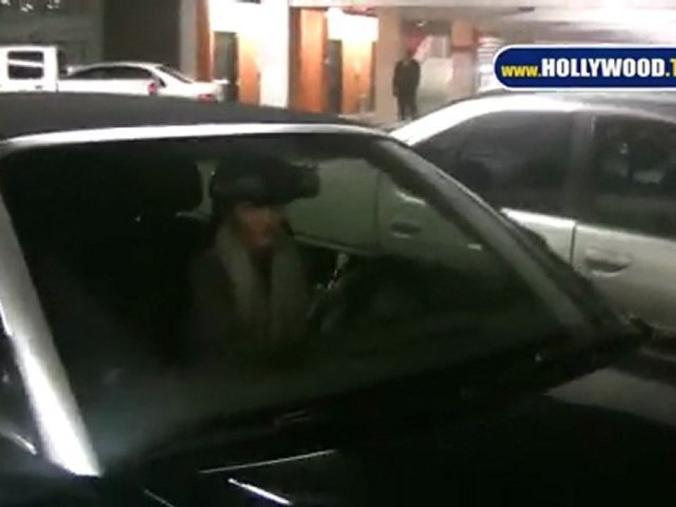 Derek Jeter and Minka Kelly Arclight Hollywood 112010 YT