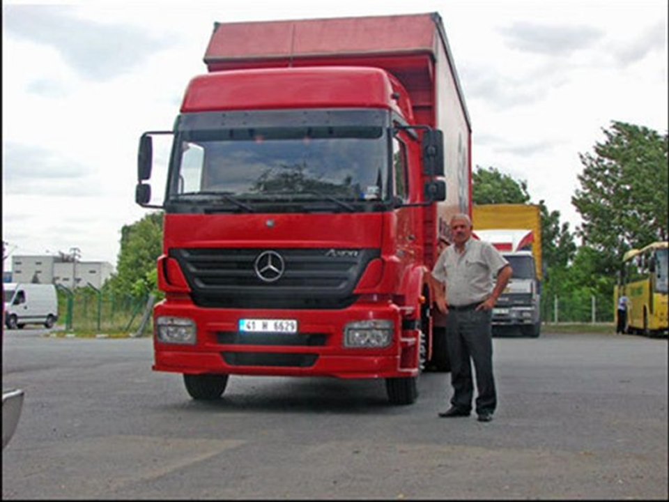 Kamyon Garajı