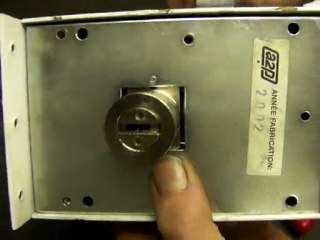 MOTTURA SERRURE CLE  SPECIALE