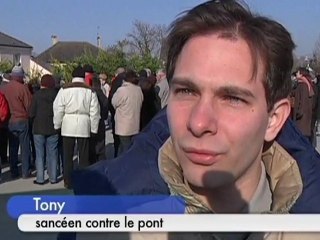 Saint-Julien-lès-Villas: Le pont divise encore la population