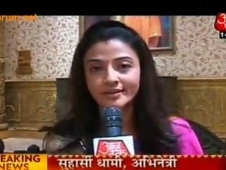 Priyanka Aur Albeli Ki Ladayi !