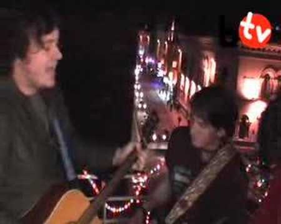 THE LOOKS (BalconyTV)